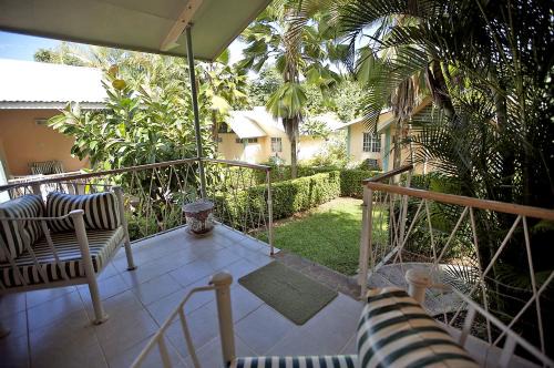 Picard Casa | Kootney Resorts
