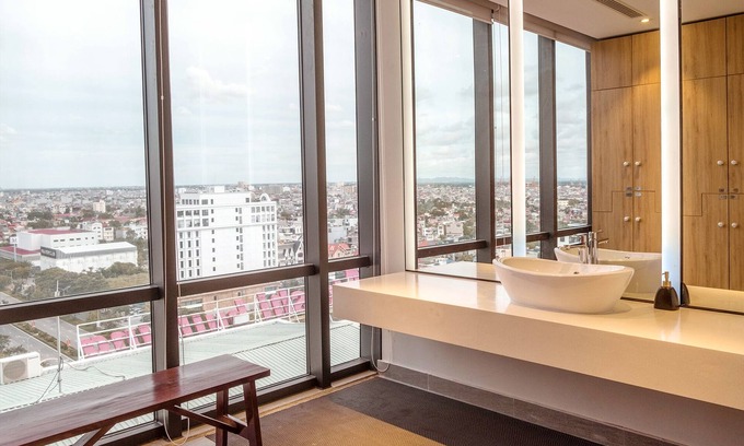 Ngo Quyen Hotel | Kovie Hotel