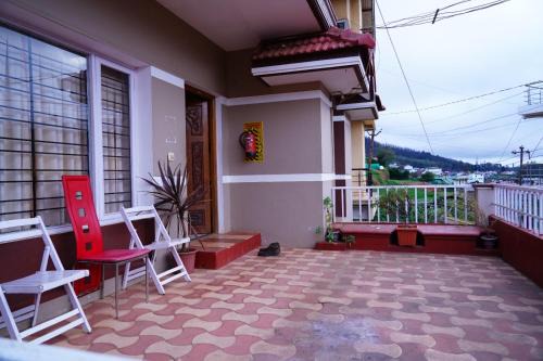 Ooty Hotel | KP Holidays తెలుగు Cottage