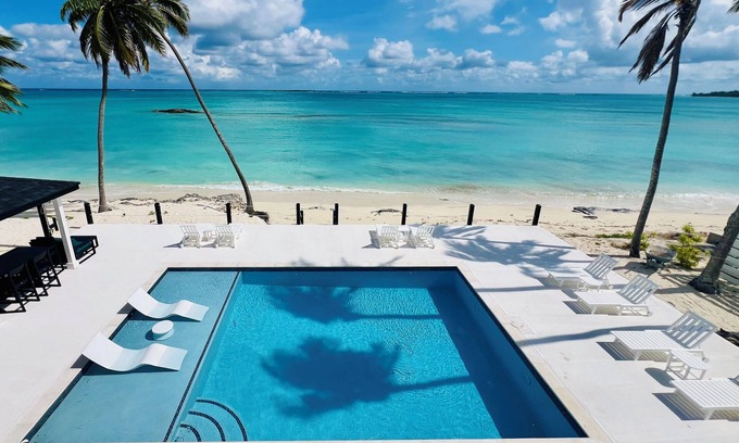 Tar Bay Casa | KPOW on the Beach - Brand New 5 bedroom Luxury Beachfront House!