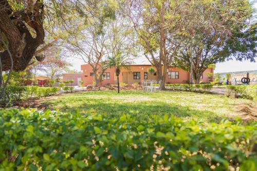 Molepolole Cama Y Desayuno | Kwena Cottage