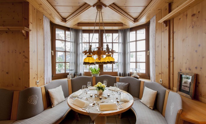 Unterboihingen Hotel | Löwen Hotel & Restaurant