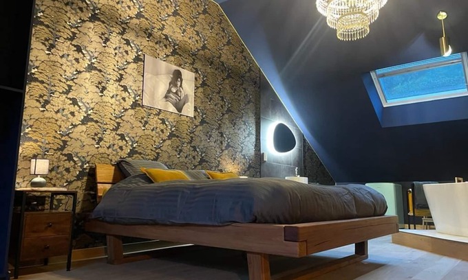 Bouillon Casa | L'alcôve de Ide, Chambre de Luxe de 68m²