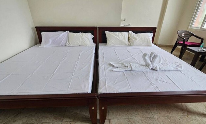 Velankanni Hotel | L D Residency