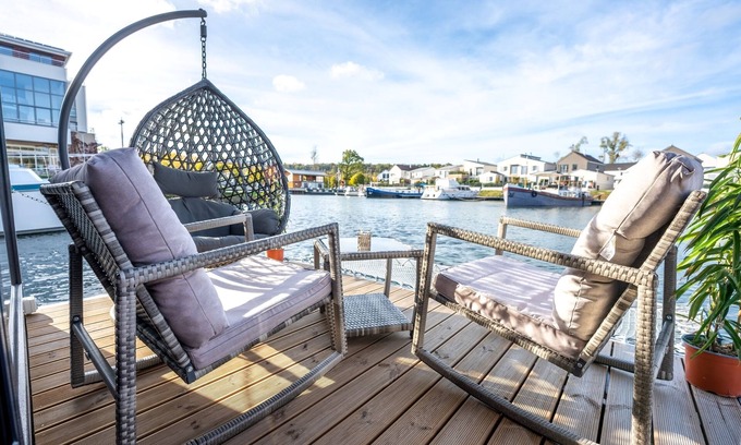 L'Isle-Adam Apartamento | L'Escale Royale L'Isle Adam Port Oise