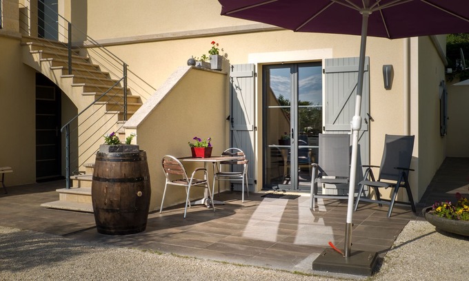 Saint-Julien-de-Lampon Apartamento | l'Oliva: Apartamento de lujo p 2 (+ bebé) con terraza privada y una gran piscina