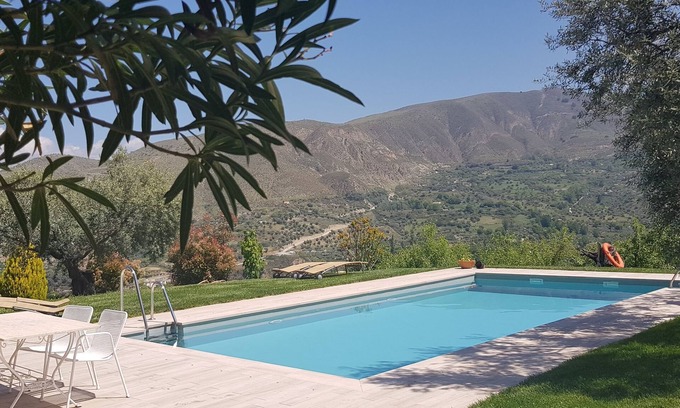 Monachil Hotel | La Almunia del Valle