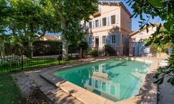 Montolivet Casa | La Bastidonne - Votre Havre Provençal à Marseille