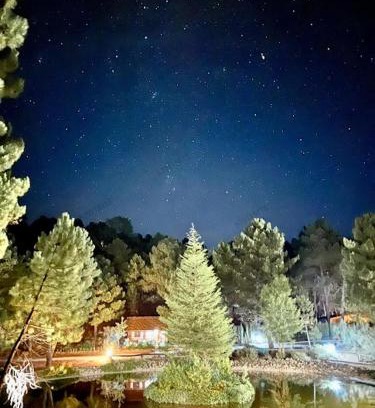 Riópar Chalet De Esquí | La cabaña del lago en ZAFIRO LAGUNAZO Parque Natural del Río Mundo
