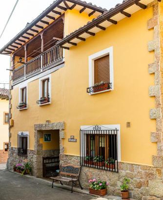 Santianes de Ola Casa | La Carteria casa rural