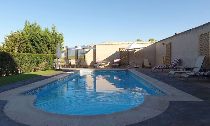 Villar de la Encina Villa | La Casa del Villar. 17 dormitorios. Especial para grupos grandes. Con piscina.