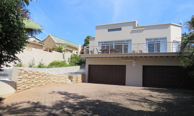 uMlalazi Casa | La Casa Karina se encuentra en Blythedale Beach en la Costa de los Delfines