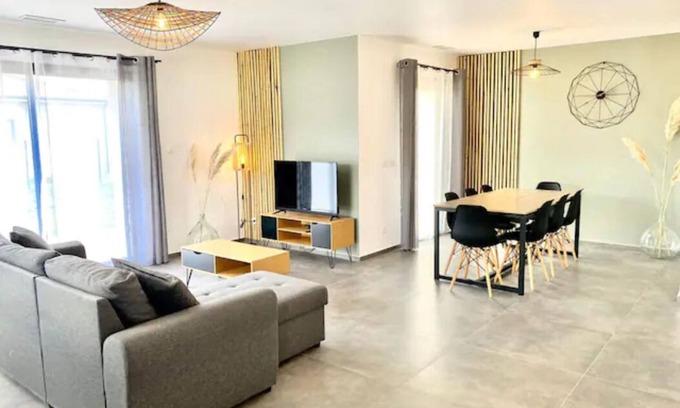 Brax Villa | La Contemporaine, 3 bedrooms, 5 minutes from Waligator and Aqualand!