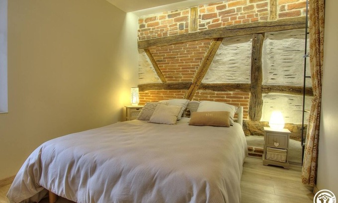 Marboz Casa | la Ferme aux Colombages