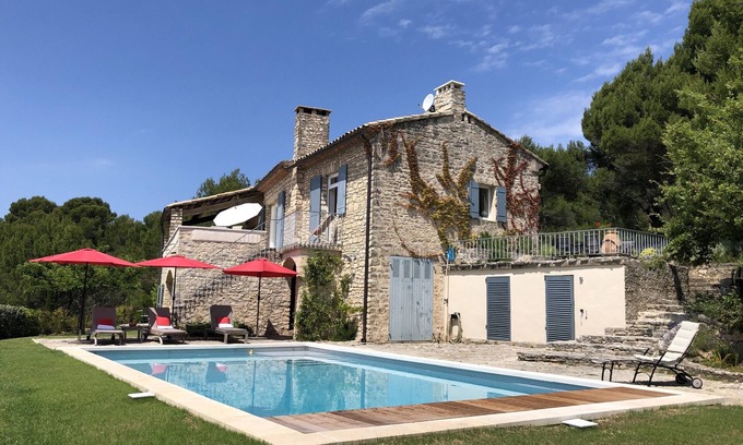 Murs Casa | LA JAUMIERE en Murs, tranquila con fantásticas vistas y piscina