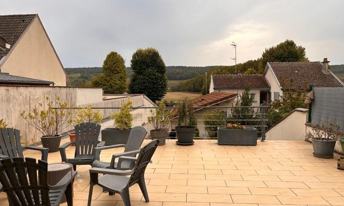 Damery Casa | La maison des copains