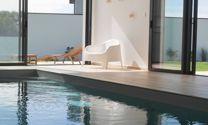 Landunvez Casa | La Maison Toul Ar Ran, indoor pool 29°C, 5-minute walk from the beach.