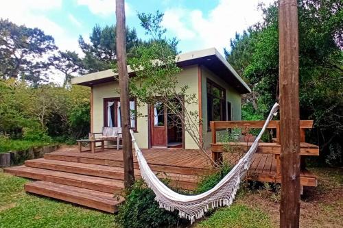 Rocha Casa | La Marea. Cabaña en el bosque, a pasos del mar