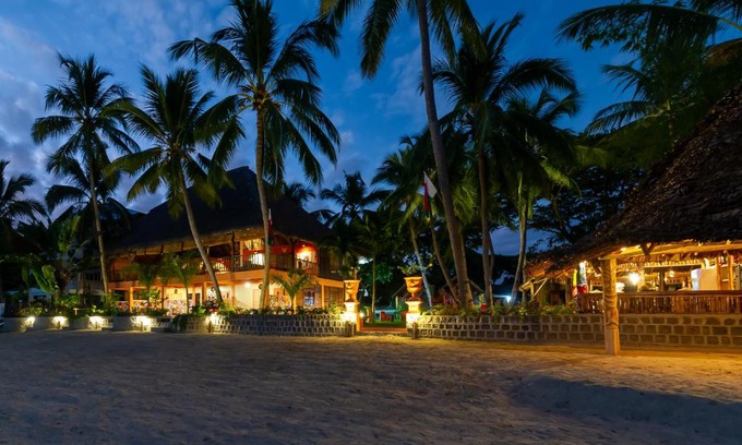 Madirokely Hotel | La Plage de Le Zahir