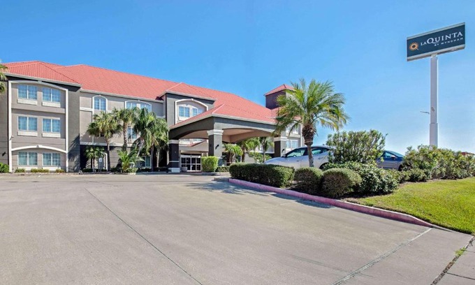 Central City Hotel | La Quinta by Wyndham Corpus Christi Airport