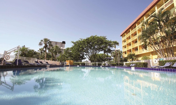 Coral Springs Hotel | La Quinta Inn & Suites by Wyndham Coral Springs Univ Dr