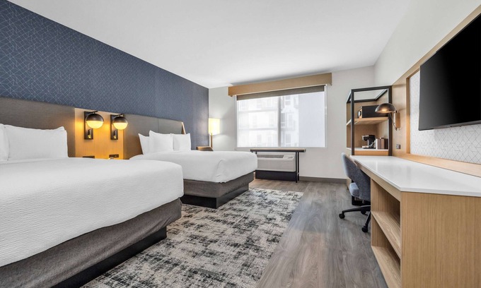 San Jose Hotel | La Quinta Inn & Suites by Wyndham San Jose Airport-Downtown