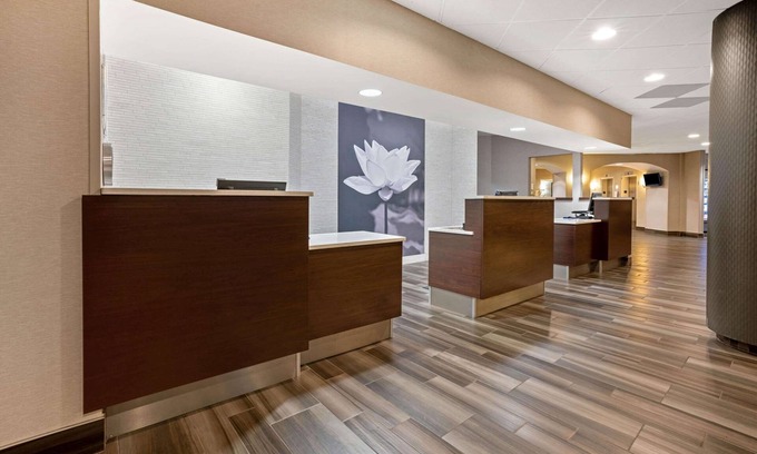 New Tacoma Hotel | La Quinta Inn & Suites by Wyndham Tacoma - Seattle