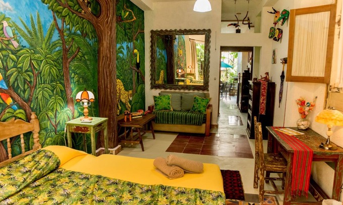 Barrio de Santiago Apartamento | La Selva by Majikal B&B