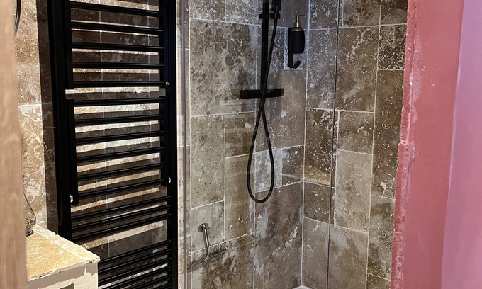 Muret Apartamento | La Suite, Avec Jacuzzi & Sauna