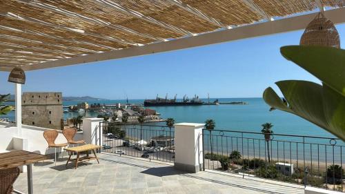 Porto Empedocle Apartamento | La Terrazza sul Faro