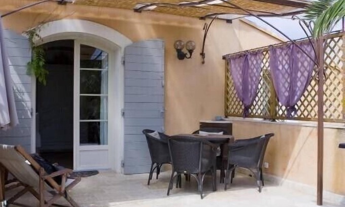 La Cadiere-d'Azur Cabaña | La Treille Mas Bouteillans, encanto, confort, tranquilidad en medio del olivar