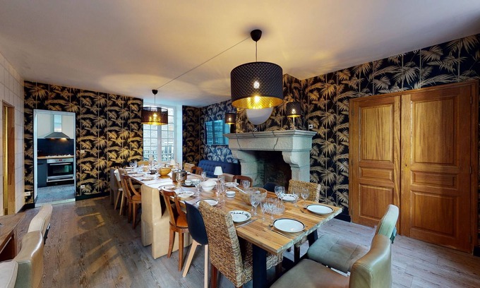 Villedieu-les-Poeles Casa | "La Villa du Paradis", chimenea, billar