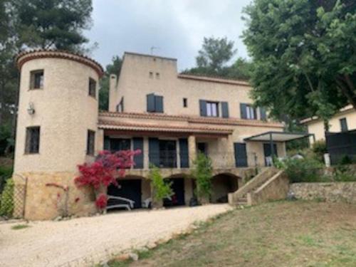 Bandol Villa | La Villa Lou Castel