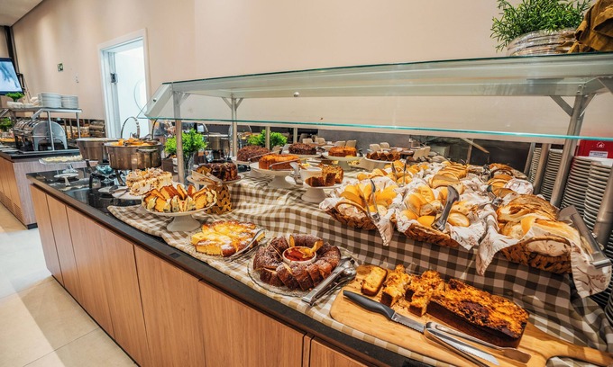 Cidade Alta Hotel | Laghetto Estação