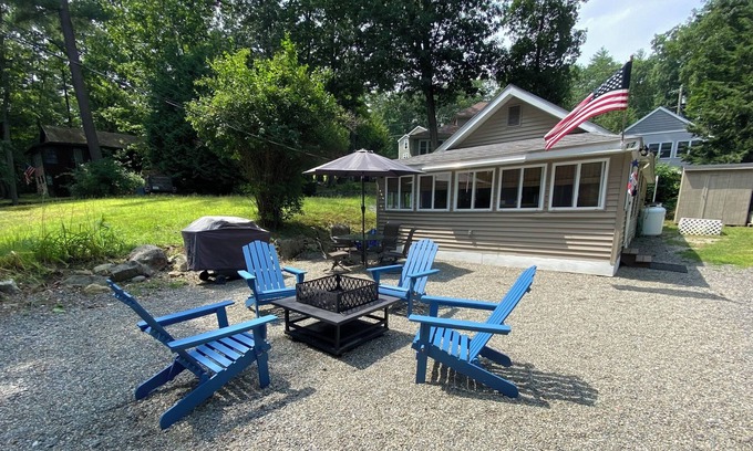 Windham Cabaña | Lake Cottage in Windham