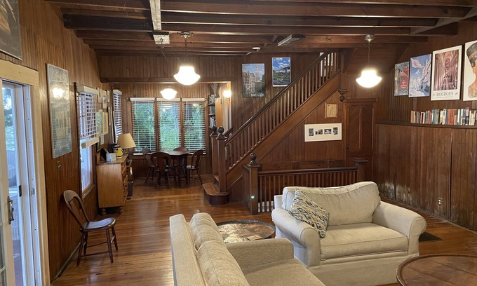 Penn Yan Cabaña | Lake front Cottage on Keuka Lake - 6 beds, 2 bathrooms.