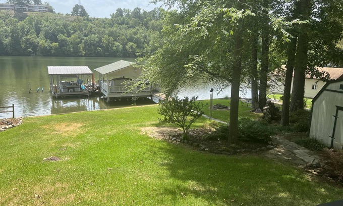Jones Mills Casa | Lake front property with cabana on Lake Catherine. 20 minutes from Casino.