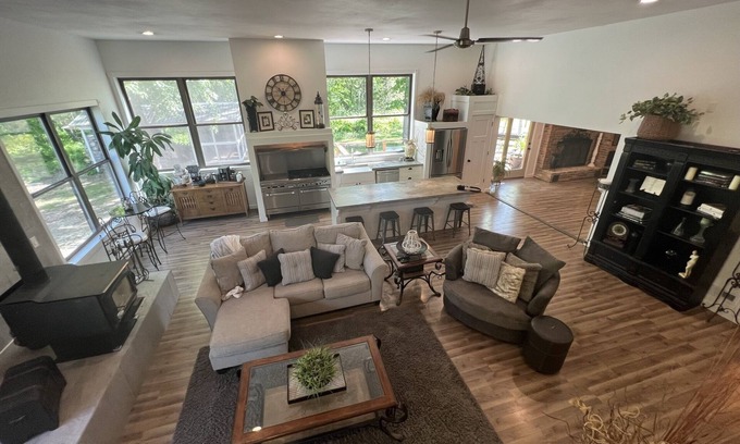 Ossipee Casa | Lake house with park like setting. Ultimate large home to entertain.