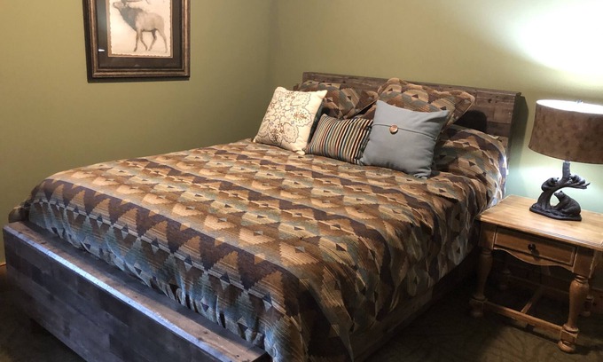 Bolton Landing Apartamento | Lake view cozy two bedroom in Bolton Landing - walk to Town!