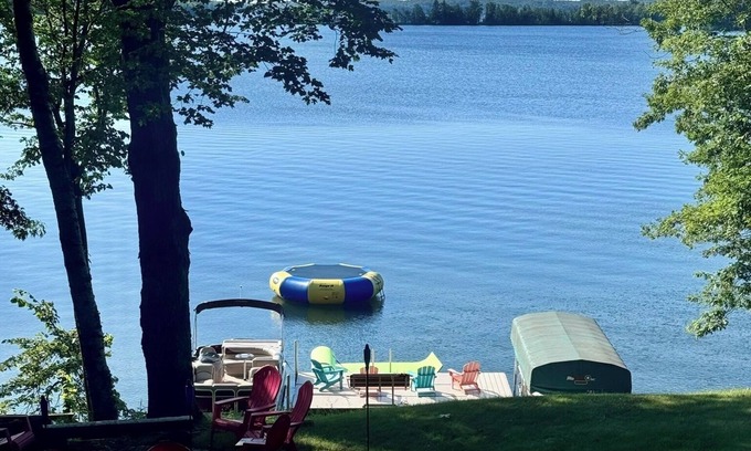 Sarona Cabina | Lakefront Cabin on Long Lake – 3BR w/ Dock, Kayaks, Games & VIEWS!