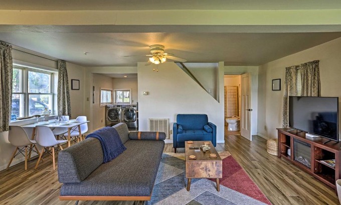 Toledo Casa | Lakefront Cottage 6 Miles to Downtown Toledo!