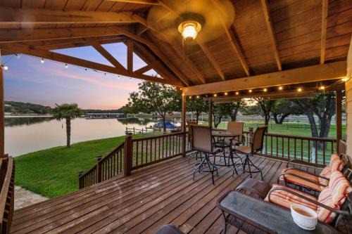 Granbury Casa | Lakefront Haven about 6 Mi to Historic Granbury Square