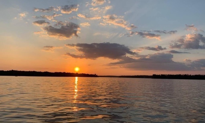 Southmont Casa | Lakefront Paradise with Spectacular Views!