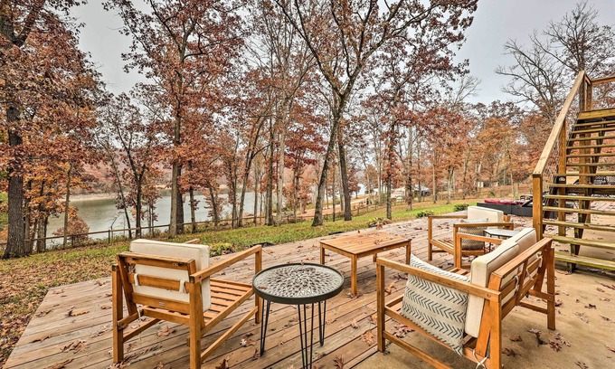 Rogers Casa | Lakefront Rogers Getaway w/ Hot Tub & Deck!