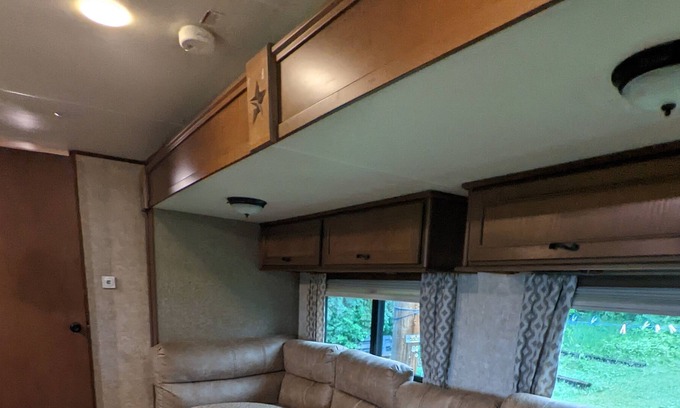 Northern Alberta Casa | Lakefront RV near beach & golf course!