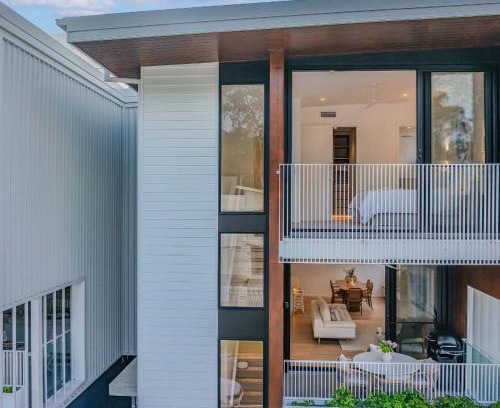 Bogangar Villa | Lakehouse No 2- Lakefront Luxury Escape Villa - Pet Friendly