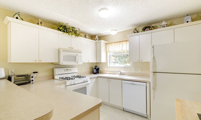 Lynnhaven Cabaña | Lanai & Golf Cart: The Villages Vacation Rental!