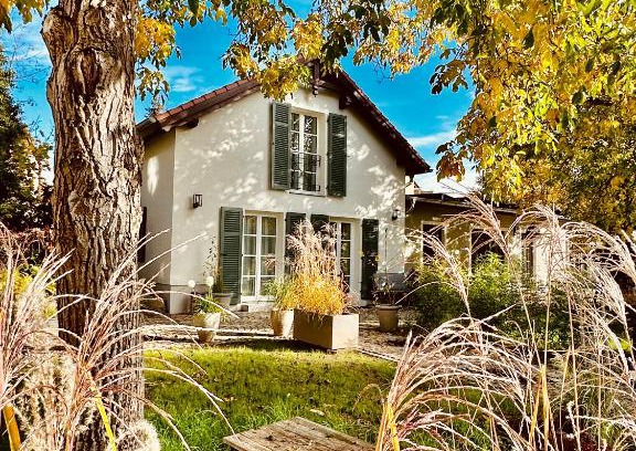 Nuthetal Casa | Landhaustraum - Kutscherhaus unter Walnussbäumen