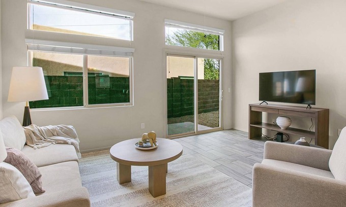 Bellview Apartamento | Landing | Amazing 1BD, Pool, Gym