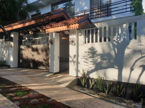 Thalaramba Hotel | Lanka Villa Mirissa